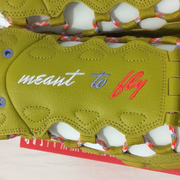 W Nike air more money - Picture 7 of 10